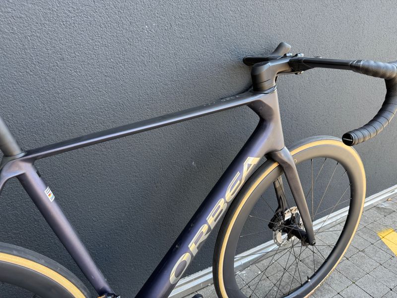 Orbea ORCA M20iLTD 2024 2024 Road & Gravel usato, Viola — immagine 4 di 7