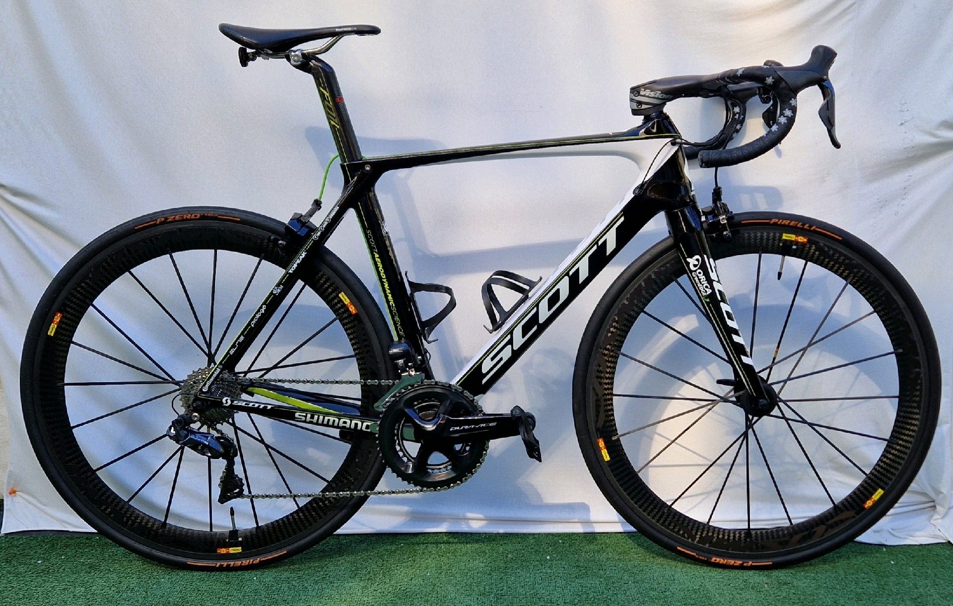 8a31bf7b-259e-4c52-a970-