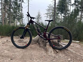 Used Santa Cruz HIGHTOWER X01 / AXS / RSV / Carbon CC / 29 2022 2022 MTB