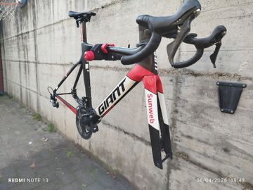 Giant Propel Advanced Pro Disc 2019 Frameset 2019 Road & Gravel d'occasion — image 5 sur 6