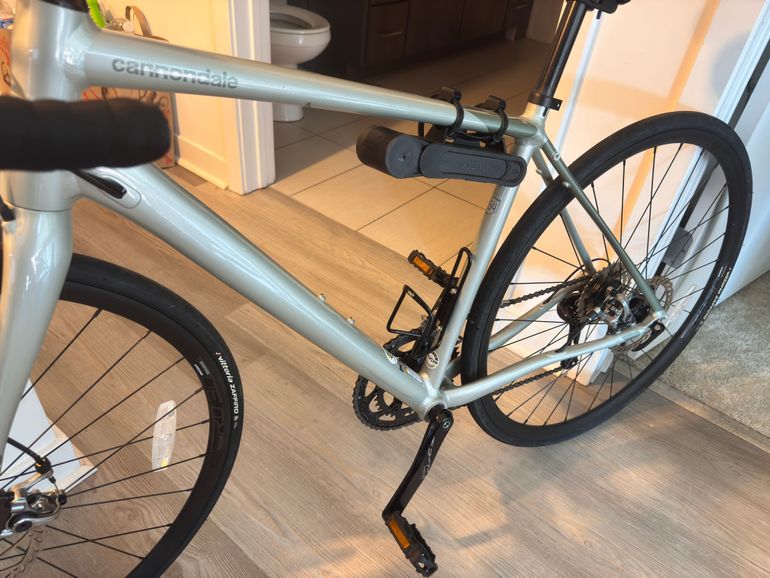 Used Cannondale Synapse Sora 2021 2021 Road & Gravel, Light Gray — image 2 of 12