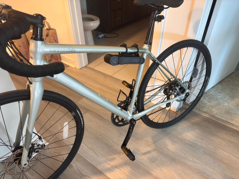 Used Cannondale Synapse Sora 2021 2021 Road & Gravel, Light Gray — image 4 of 12