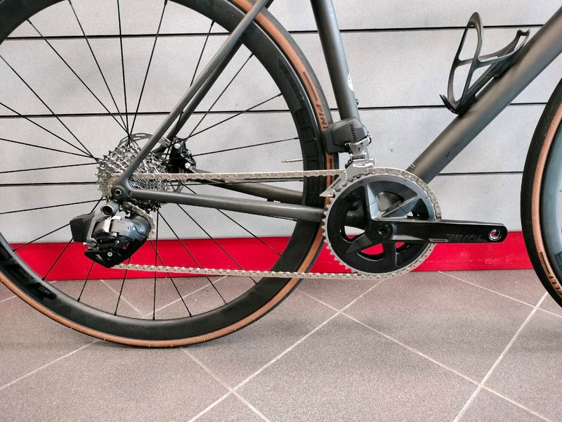 Specialized Aethos Expert 2023 2023 Road & Gravel d'occasion — image 3 sur 7