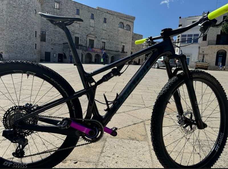 Used Santa Cruz BLUR XX1 / AXS / RSV / Carbon CC / 29 2023 2023 MTB