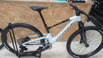Brugt Scott SPARK RC TEAM (2025) 2025 Mountainbike — billede 14 af 14