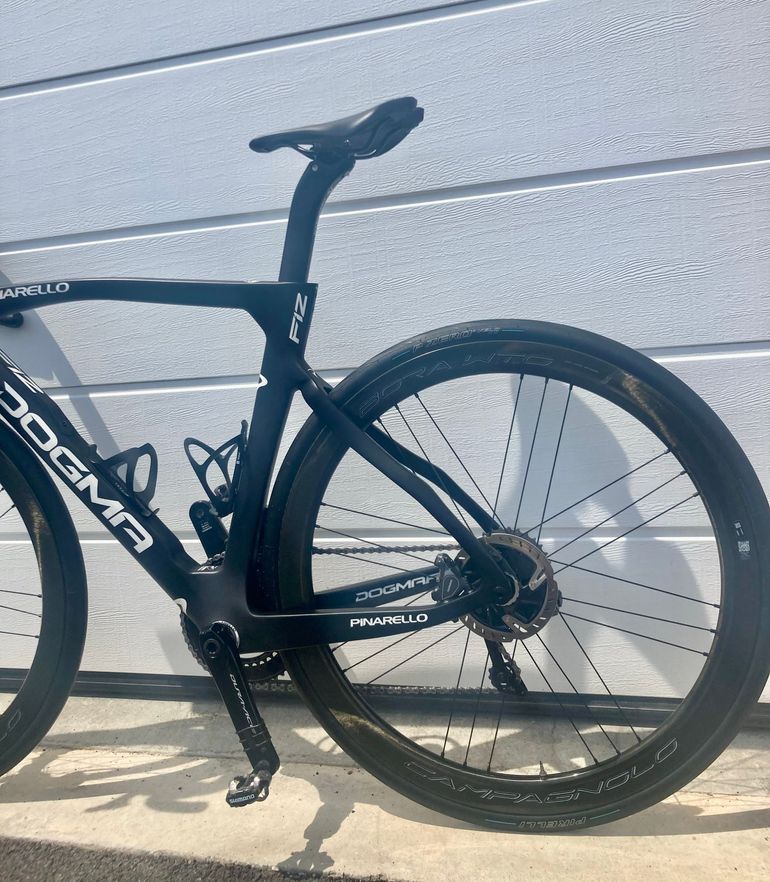 Brugt Pinarello Dogma F12 Disk Dura Ace Di2 Bike 2020 Road & Gravel — billede 4 af 24