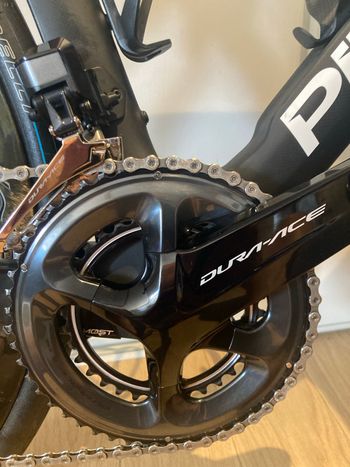 Brugt Pinarello Dogma F12 Disk Dura Ace Di2 Bike 2020 Road & Gravel — billede 8 af 24