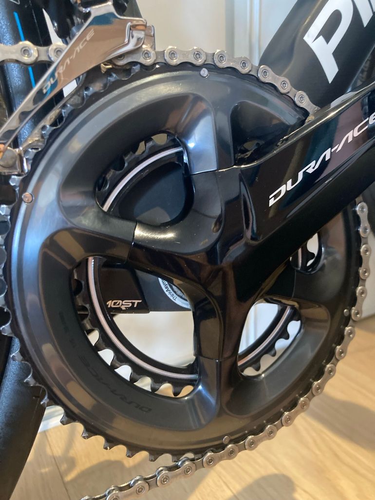Brugt Pinarello Dogma F12 Disk Dura Ace Di2 Bike 2020 Road & Gravel — billede 9 af 24