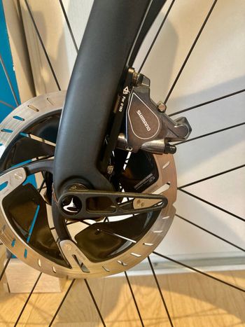 Brugt Pinarello Dogma F12 Disk Dura Ace Di2 Bike 2020 Road & Gravel — billede 20 af 24