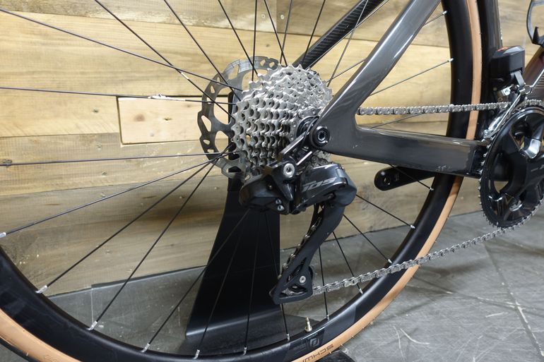 Brugt Scott Foil Shimano Dura Ace Di2 2023 Road & Gravel — billede 5 af 9