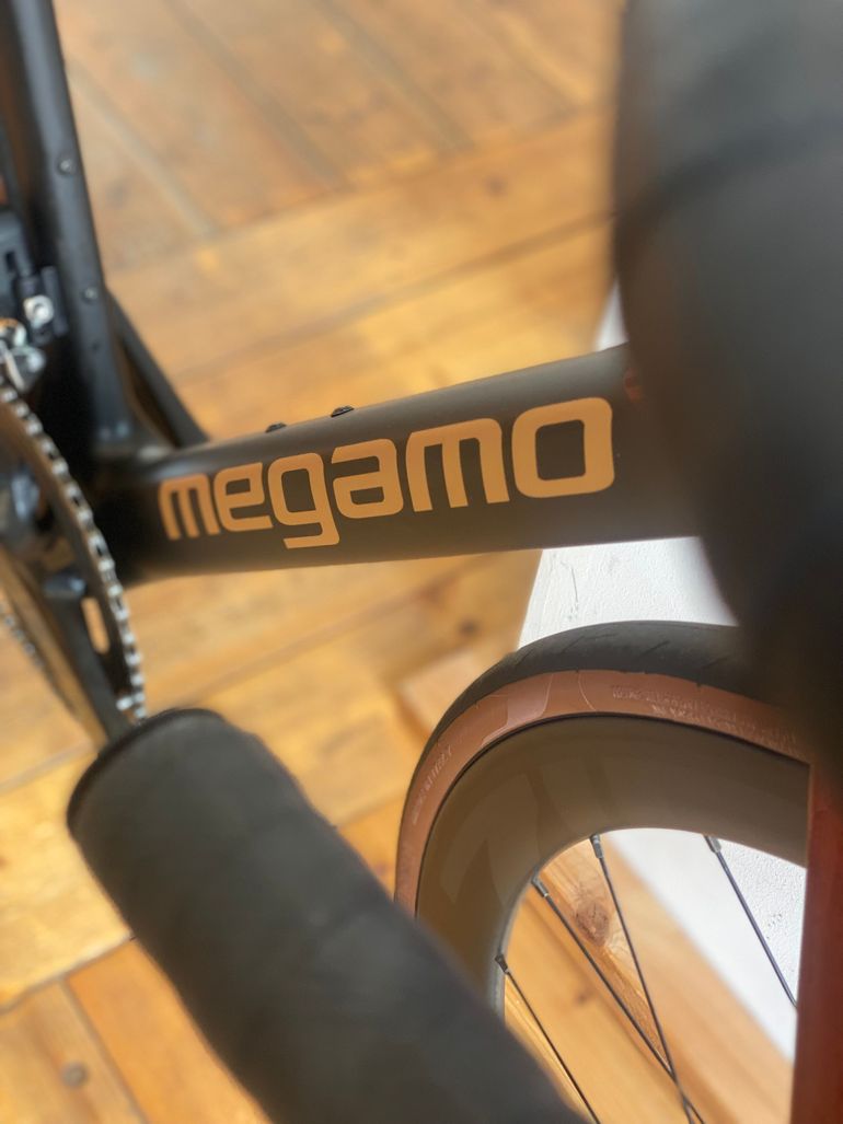 Used Megamo Pulse 15 CW 2025 Road & Gravel, Red — image 2 of 7