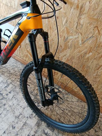 Used Trek Rail 9.9 XX1 AXS 2022 2022 Mountainbike, Rojo — image 7 of 8