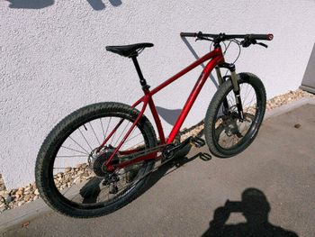 Used Specialized Fuse Comp 6Fattie 2016 2016 Mountainbike, Red, 27.5 — image 7 of 9