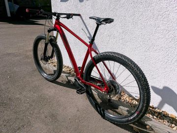 Used Specialized Fuse Comp 6Fattie 2016 2016 Mountainbike, Red, 27.5 — image 8 of 9