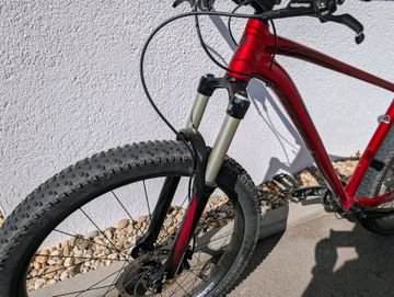 Used Specialized Fuse Comp 6Fattie 2016 2016 Mountainbike, Red, 27.5 — image 2 of 9