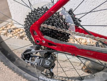 Used Specialized Fuse Comp 6Fattie 2016 2016 Mountainbike, Red, 27.5 — image 3 of 9