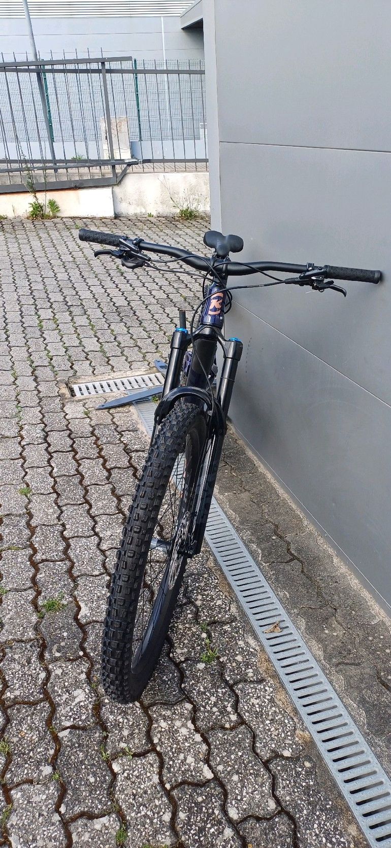 Used Kona Process x Shimano Deore XT 2024 Mountainbike, Blue — image 2 of 4