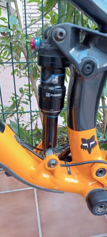 Brugt Trek Fuel EX 5 Gen 5 2023 2023 Mountainbike — billede 2 af 9