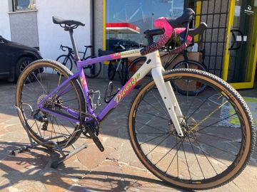 Używany Specialized Diverge Base Carbon 2021 2021 Road & Gravel