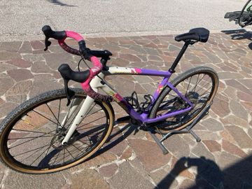 Tweedehands Specialized Diverge Base Carbon 2021 2021 Road & Gravel — afbeelding 2 van 13
