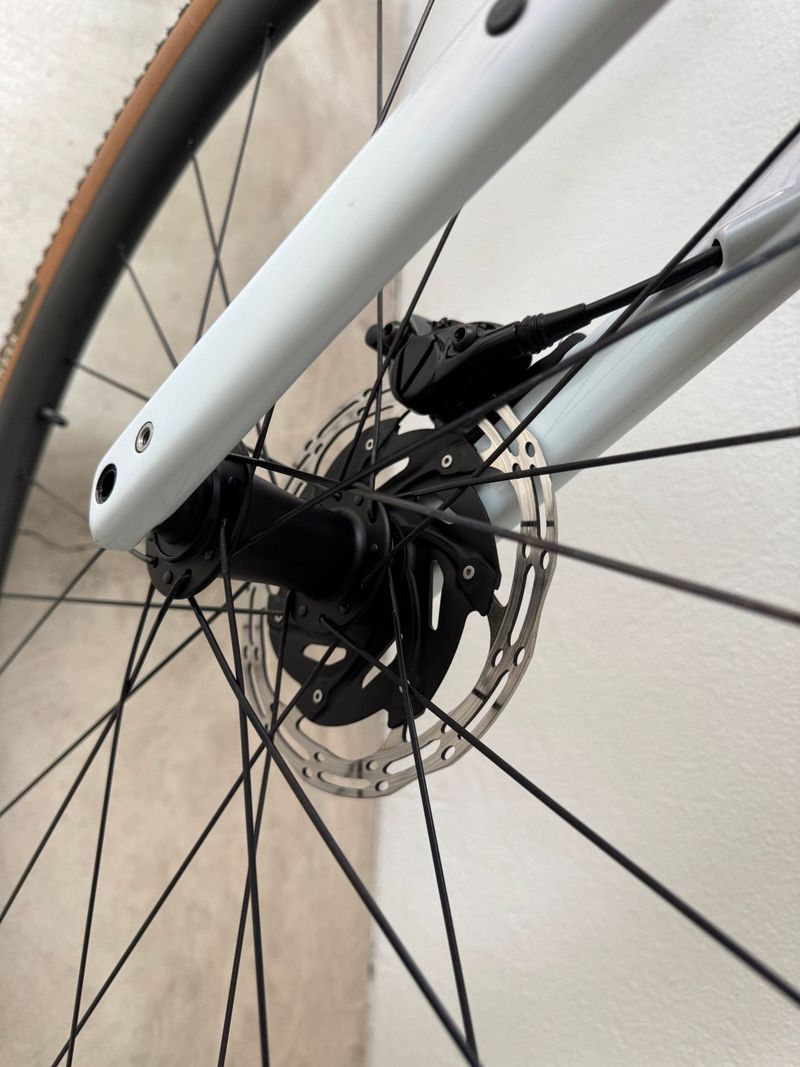 Used Specialized Diverge SRAM Force eTap AXS 2024 Road & Gravel, White — image 12 of 17