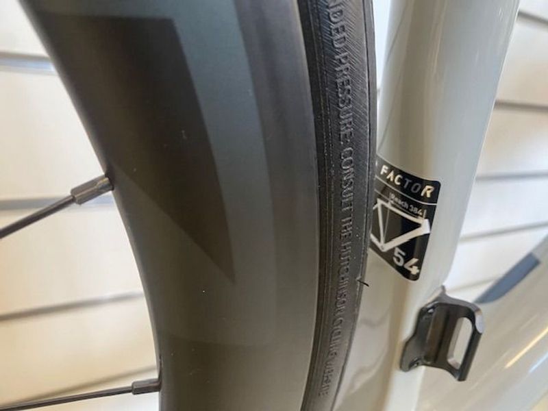 Used Factor O2 Frameset Premium 2024 2024 Road & Gravel, Light Gray — image 2 of 5