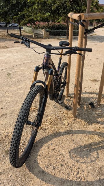 Gebrauchtes Giant Trance X Advanced, E+ Elite 0 2023 2023 Mountainbike, Violett, 27.5 — Bild 8 von 13