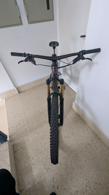 Gebrauchtes Giant Trance X Advanced, E+ Elite 0 2023 2023 Mountainbike, Violett, 27.5 — Bild 4 von 13