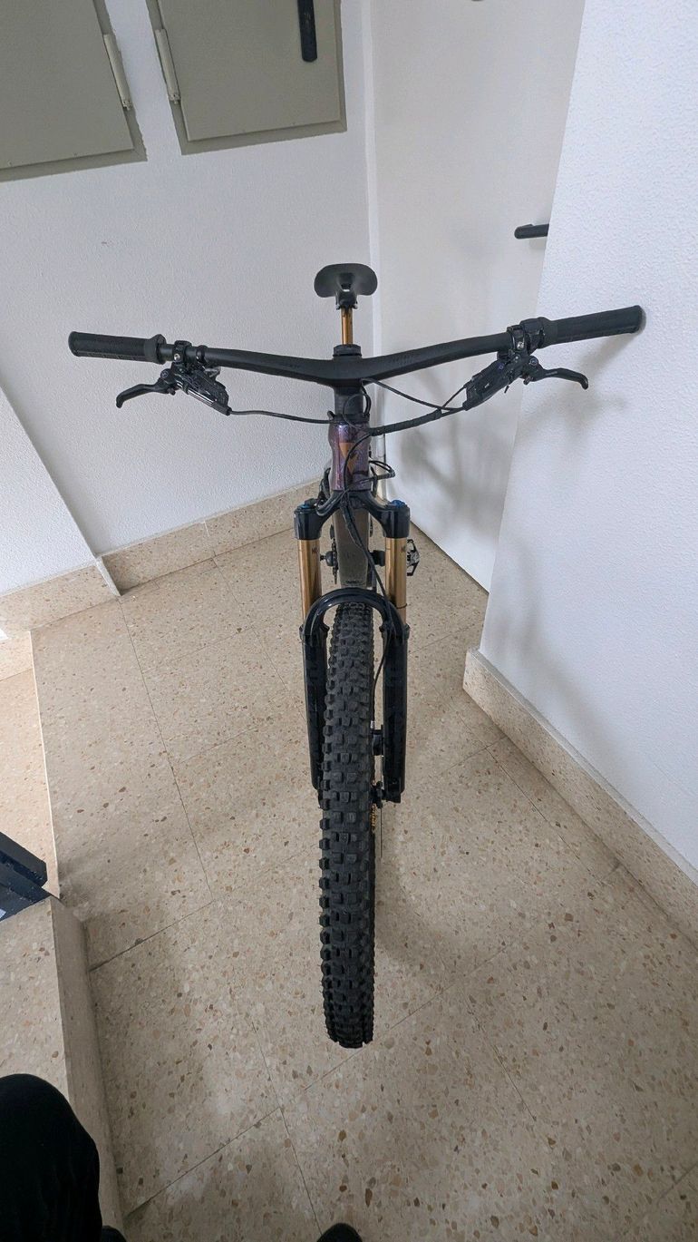 Giant Trance X Advanced, E+ Elite 0 2023 2023 Mountainbike usato, Viola — immagine 4 di 13