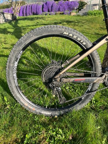 Used Scott Strike eRide 920 2018 2018 Mountainbike, Light Gray — image 10 of 12