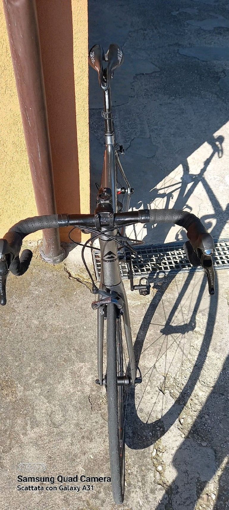 Used Merida SCULTURA 6000 2018 2018 Road & Gravel, Hellgrau — image 2 of 11