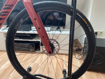 Used Canyon Grizl CF SL 6 AXS 2024 2024 Road & Gravel — image 4 of 20