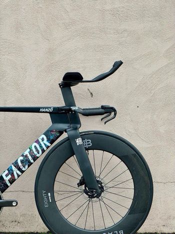 Used Factor HANZO - SRAM Force w/ Power Meter 2024 2024 Road & Gravel