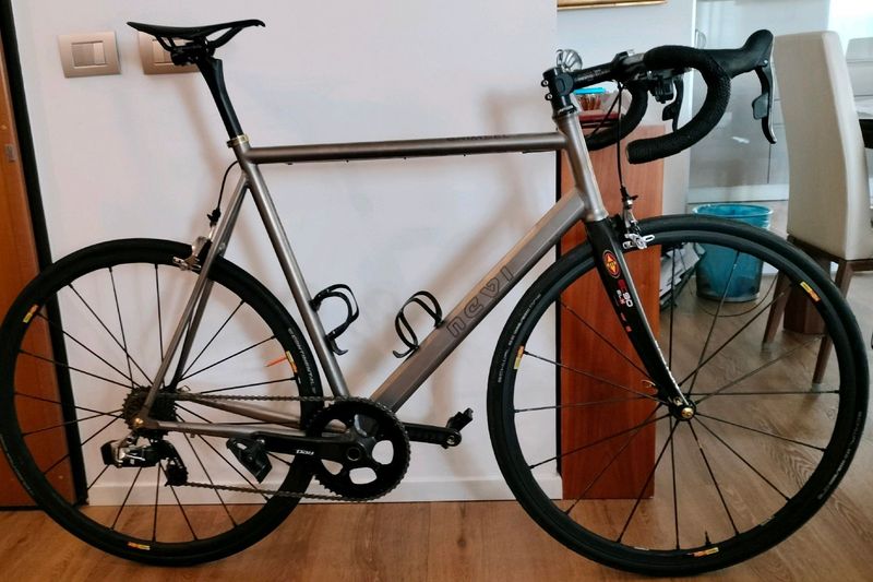 Used NOVY Sram Red Etap 11v 2018 Road & Gravel, Light Gray — image 3 of 4