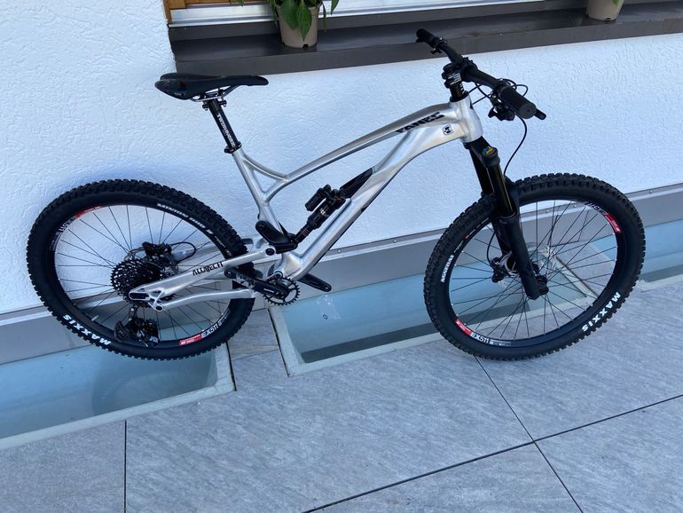 Gebrauchtes Alutech Fanes 6.0 BaseLine 2021 2021 Mountainbike, Hellgrau, 27.5 — Bild 6 von 8