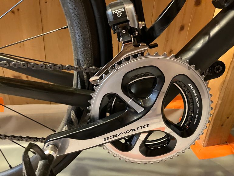 Used Canyon Ultimate Shimano Dura Ace Di2 2016 Road & Gravel — image 9 of 12