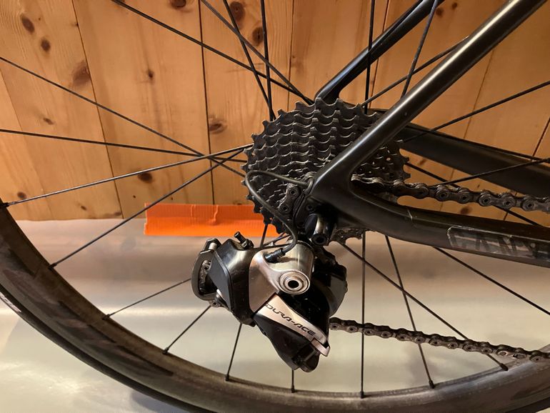 Used Canyon Ultimate Shimano Dura Ace Di2 2016 Road & Gravel — image 7 of 12