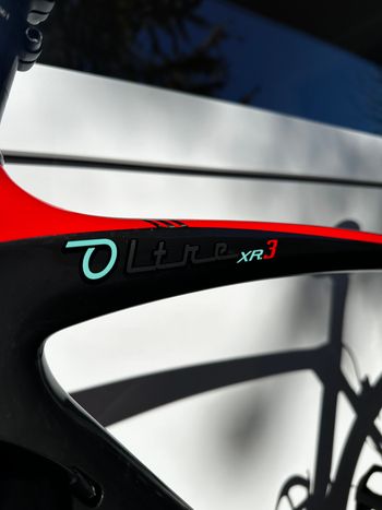 Used Bianchi Oltre xr3 2021 2021 Road & Gravel, Red — image 5 of 11