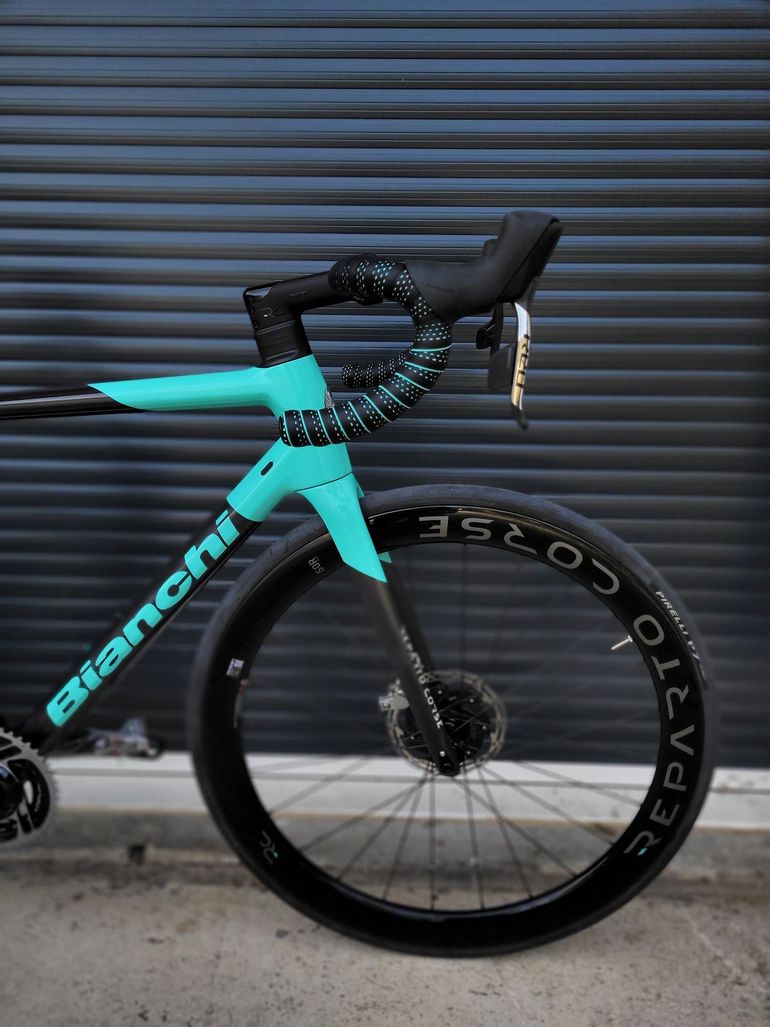 Używany Bianchi Specialissima 2024 Road & Gravel — zdjęcie 2 z 3