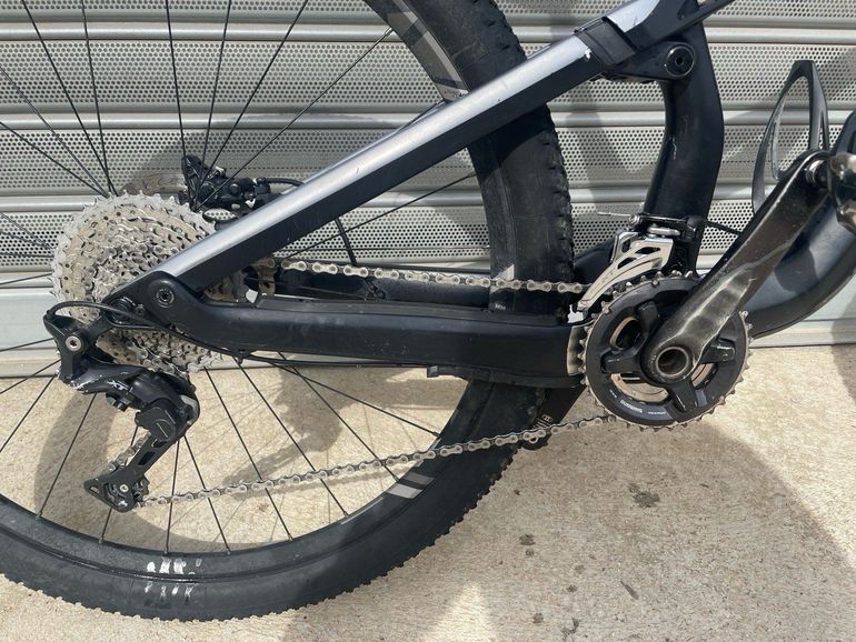 Used Canyon Neuron CF 9 2018 Mountainbike — image 3 of 3