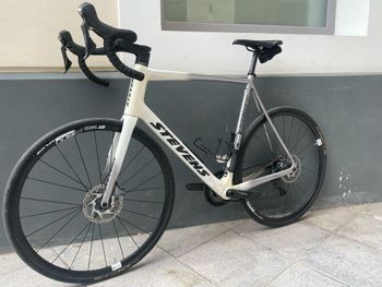 Used Stevens Izoard Pro Disc 2022 2022 Road & Gravel, White — image 16 of 16