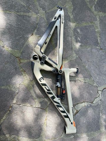 Used Pivot Firebird 29 Pro XT/XTR 2019 Frameset 2019 MTB