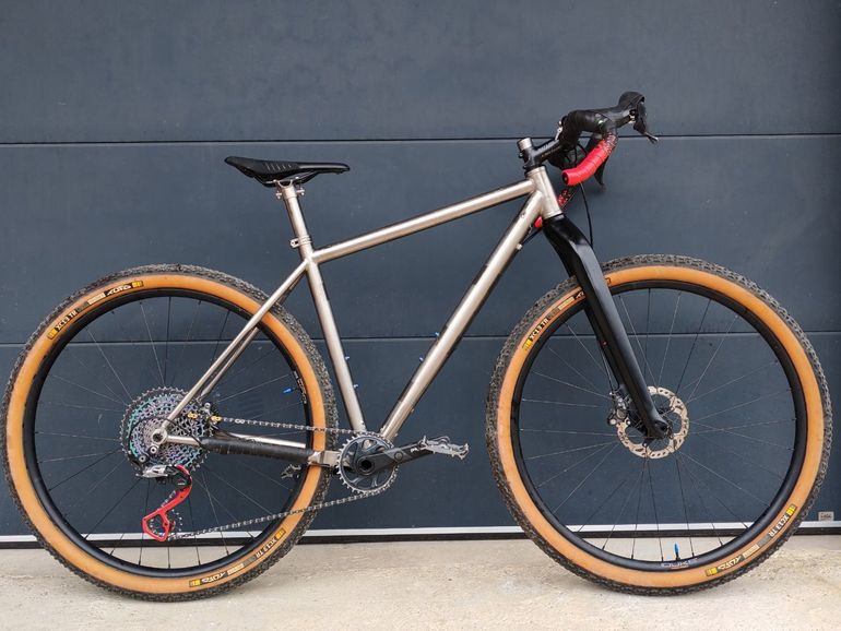 Used Sauvage Le Monstre 2022 Road & Gravel, Light Gray — image 1 of 6
