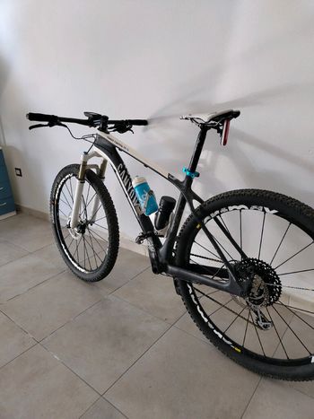 Used Canyon cf 2018 Mountainbike, Black — image 2 of 4