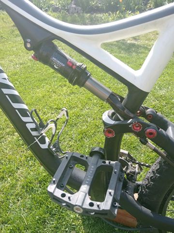Specialized Stumpjumper FSR Elite 2012 2012 Mountainbike usato, Nero — immagine 3 di 12