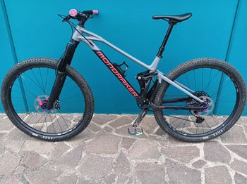 Used Mondraker FOXY 2024 2024 Mountainbike, Light Gray, 29 — image 2 of 4