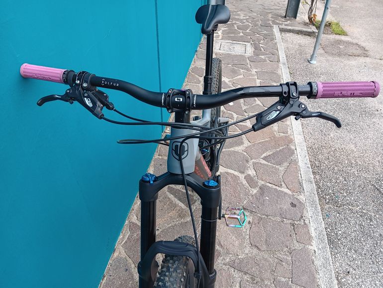 Used Mondraker FOXY 2024 2024 Mountainbike, Light Gray, 29 — image 4 of 4