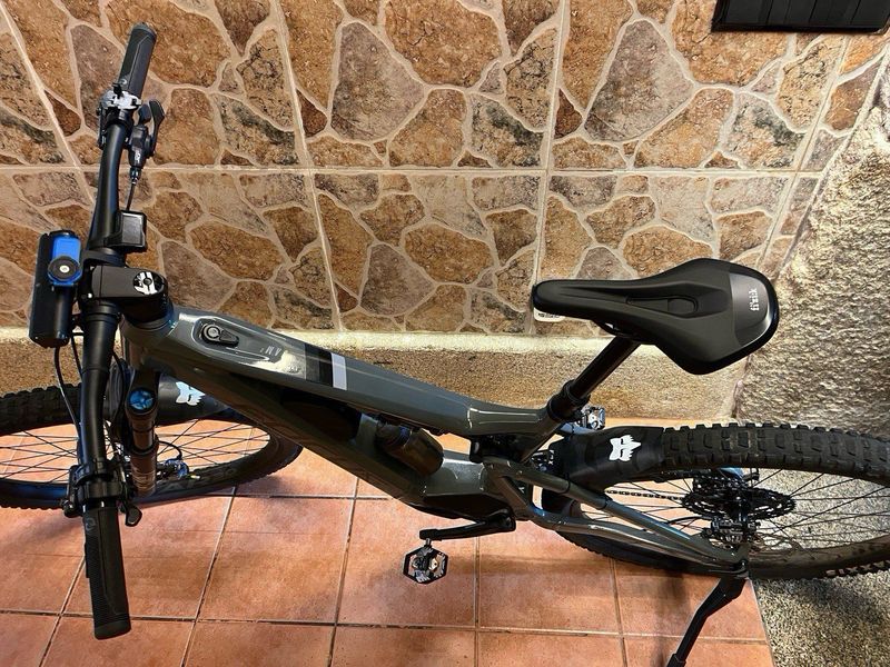 Used Focus JAM² 7.9 2022 2022 Mountainbike, Light Gray, 29 — image 2 of 13