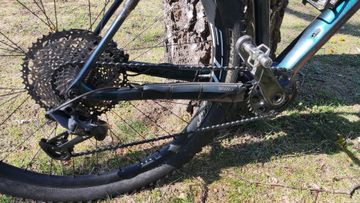 Used Airwolf Carbon Hardtail 2022 Mountainbike, Green — image 3 of 8