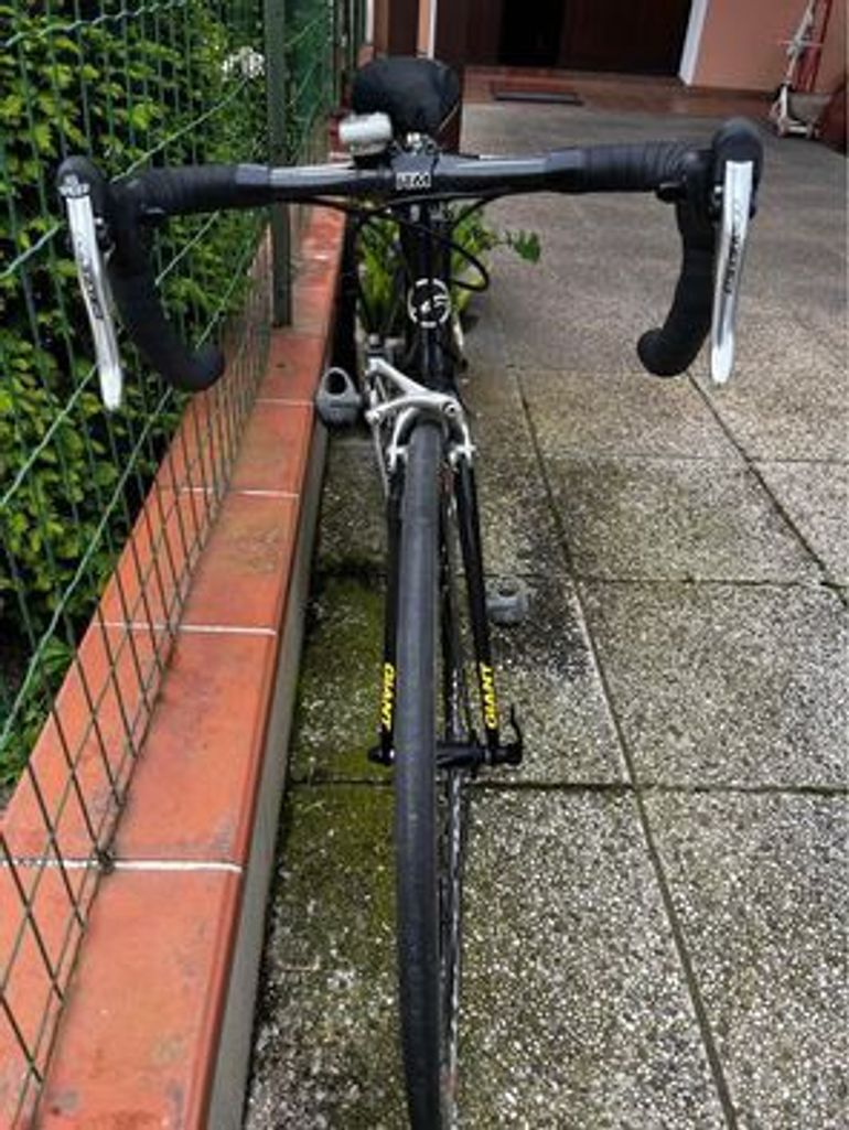 Used Giant TCRC2 2010 Road & Gravel, Black — image 2 of 9